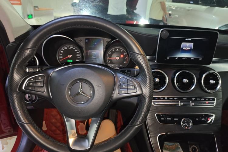 Used Mercedes-Benz C-Class 2016 C 180 L Sport Edition Center Console