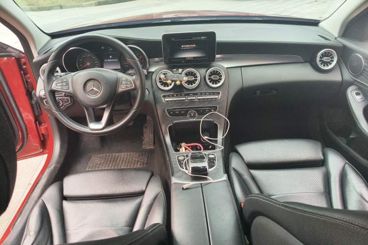 Used Mercedes-Benz C-Class 2016 C 180 L Sport Edition Center Console