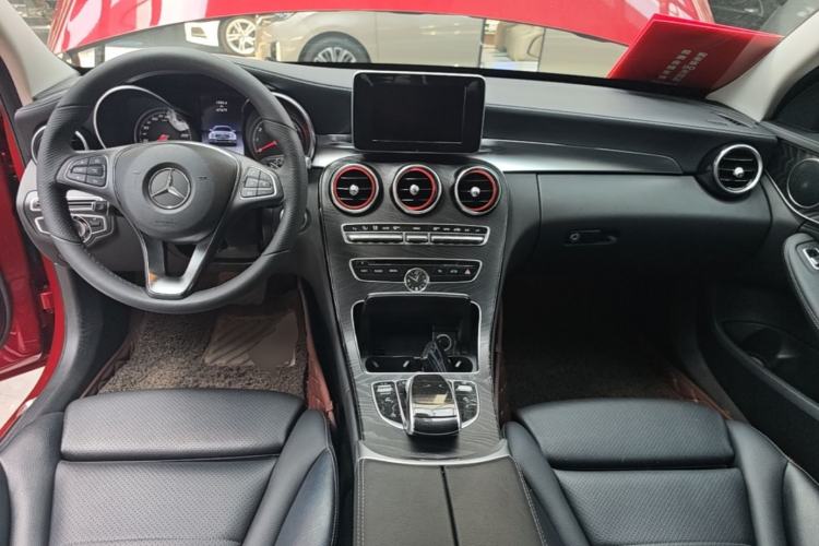 Used Mercedes-Benz C-Class 2016 C 180 L Sport Edition Center Console