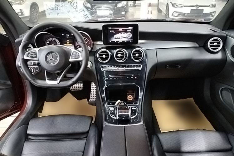 Used Mercedes-Benz C-Class 2016 C 200 Coupe Center Console