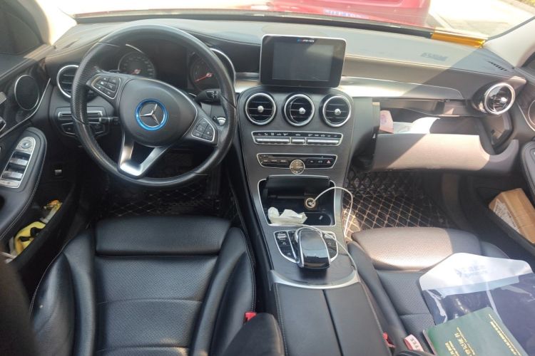 Used Mercedes-Benz C-Class 2016 C 200 L Sport Edition Center Console