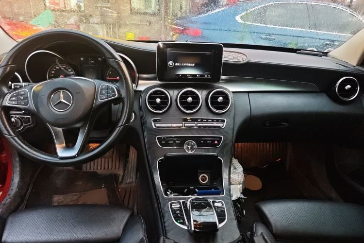 Used Mercedes-Benz C-Class 2016 C 200 L Sport Edition Center Console
