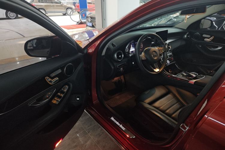 Used Mercedes-Benz C-Class 2016 C 200 L Driver Seat