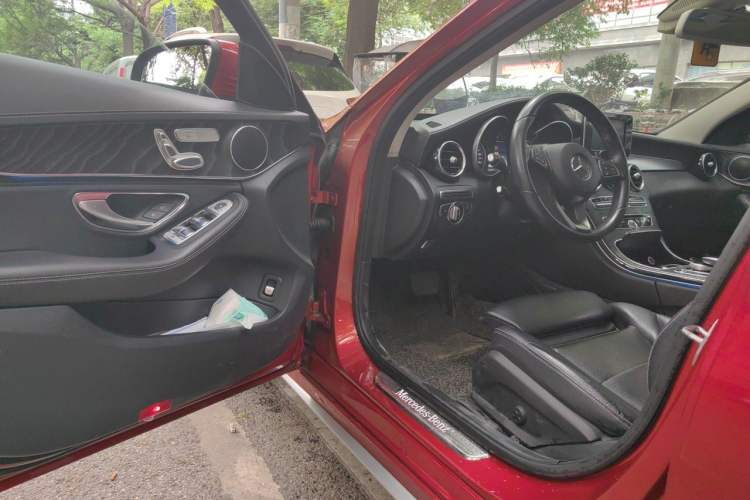 Used Mercedes-Benz C-Class 2016 C 200 L Sport Edition Driver Seat