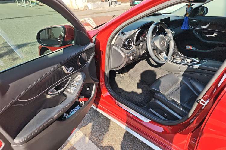 Used Mercedes-Benz C-Class 2016 C 180 L Sport Edition Driver Seat