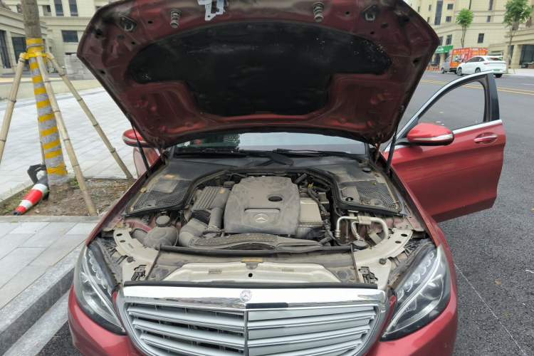 Used Mercedes-Benz C-Class 2016 C 200 L Sport Edition Engine Bay