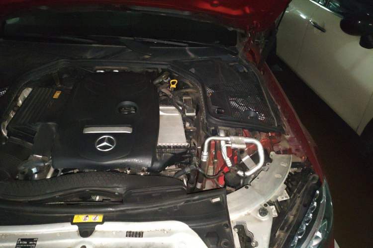 Used Mercedes-Benz C-Class 2016 C 200 L Sport Edition Engine Bay Left