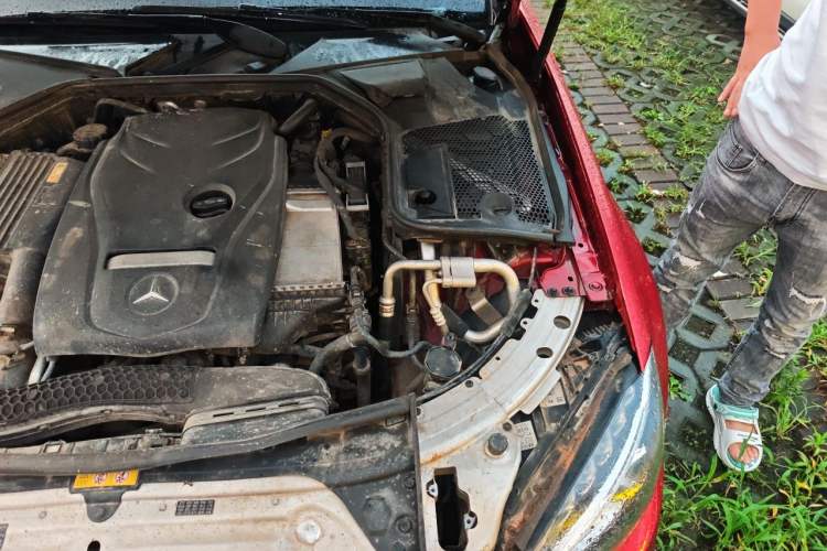 Used Mercedes-Benz C-Class 2016 C 200 L Sport Edition Engine Bay Left