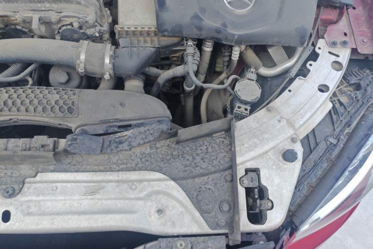 Used Mercedes-Benz C-Class 2016 C 200 L Sport Edition Engine Bay Left