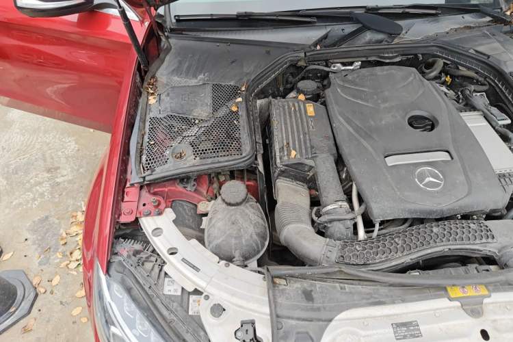 Used Mercedes-Benz C-Class 2016 C 200 L Sport Edition Engine Bay Right