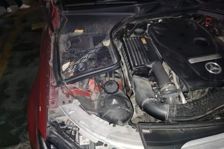 Used Mercedes-Benz C-Class 2016 C 180 L Sport Edition Engine Bay Right
