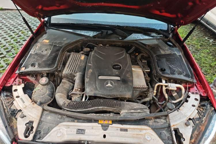 Used Mercedes-Benz C-Class 2016 C 200 L Sport Edition Engine Bay