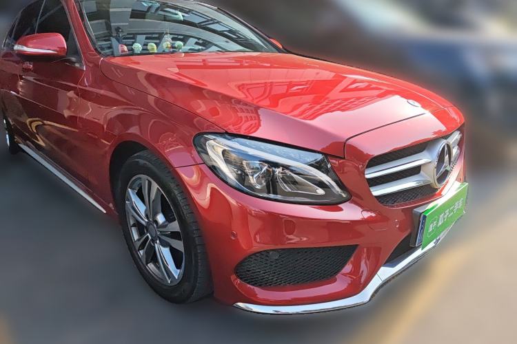 Used Mercedes-Benz C-Class 2016 C 200 L Sport Edition Front Right 45 Deg