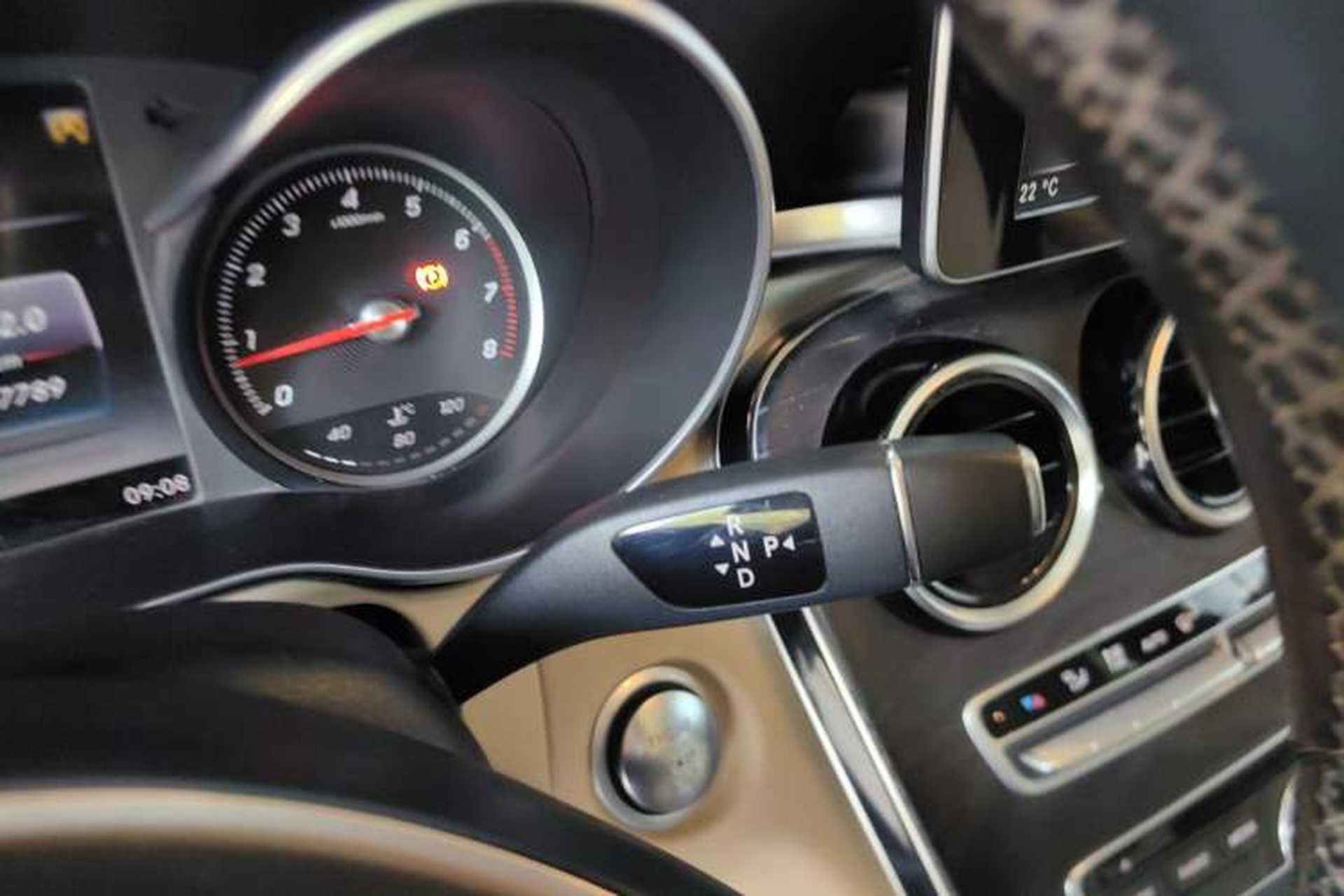 Used Mercedes-Benz C-Class 2016 C 200 L Sport Edition Gear Lever