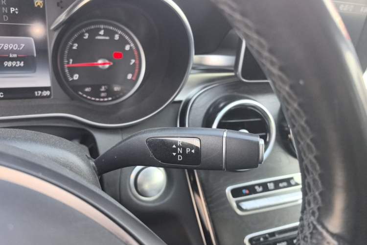 Used Mercedes-Benz C-Class 2016 C 180 L Sport Edition Gear Lever