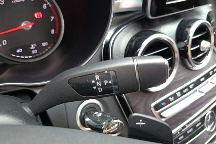 Used Mercedes-Benz C-Class 2016 C 200 L Sport Edition Gear Lever