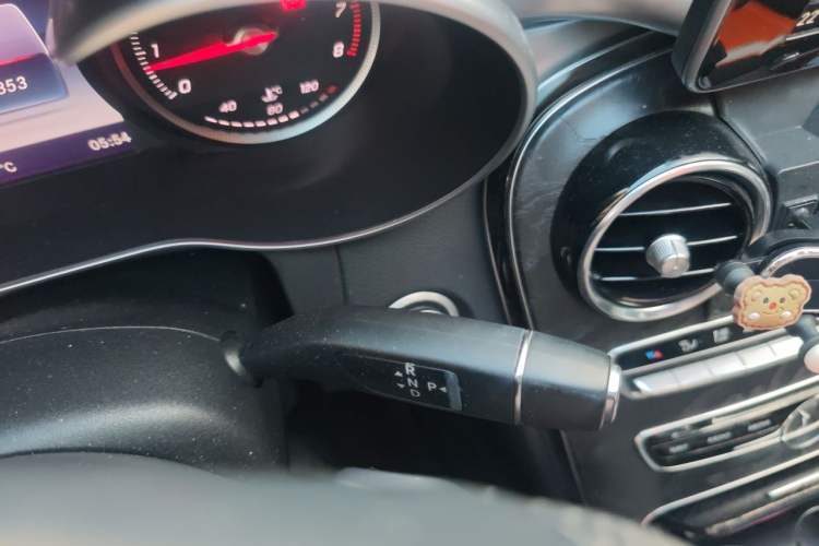 Used Mercedes-Benz C-Class 2016 C 200 L Sport Edition Gear Lever