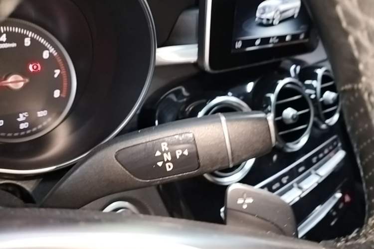 Used Mercedes-Benz C-Class 2016 C 200 Coupe Gear Lever