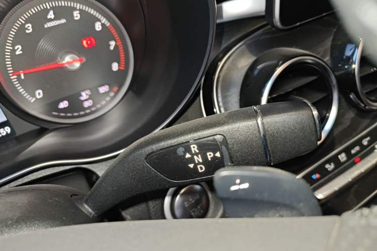 Used Mercedes-Benz C-Class 2016 C 180 L Sport Edition Gear Lever