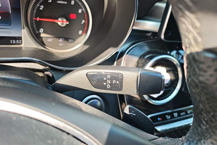 Used Mercedes-Benz C-Class 2016 C 180 L Sport Edition Gear Lever