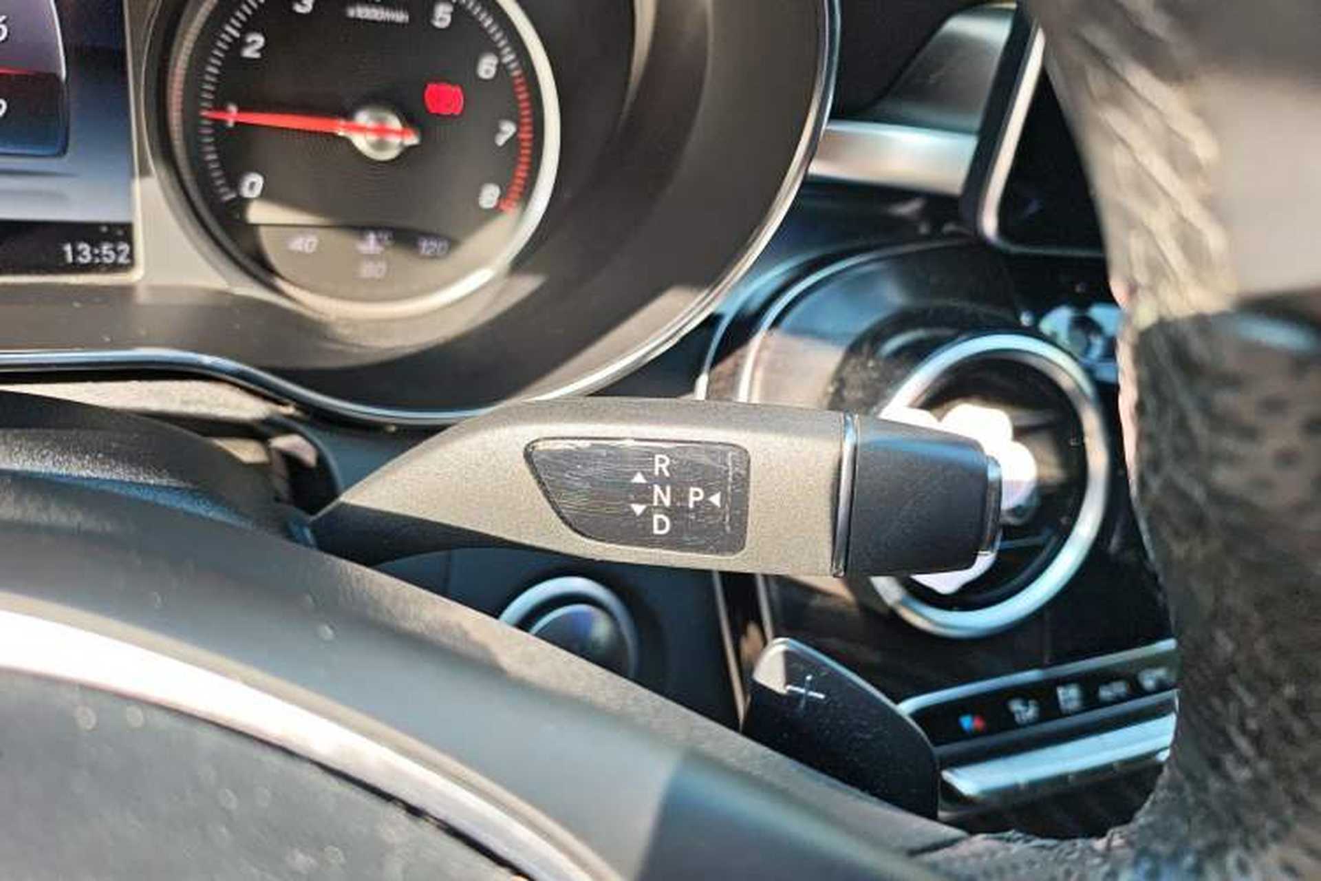 Used Mercedes-Benz C-Class 2016 C 180 L Sport Edition Gear Lever