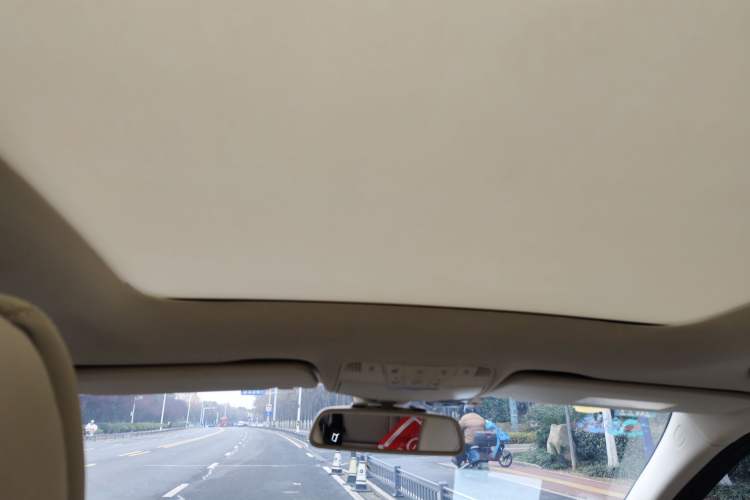 Used Mercedes-Benz C-Class 2016 C 200 L Sport Edition Headliner