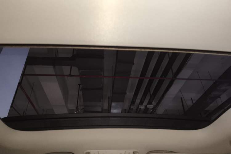 Used Mercedes-Benz C-Class 2016 C 200 L Sport Edition Headliner