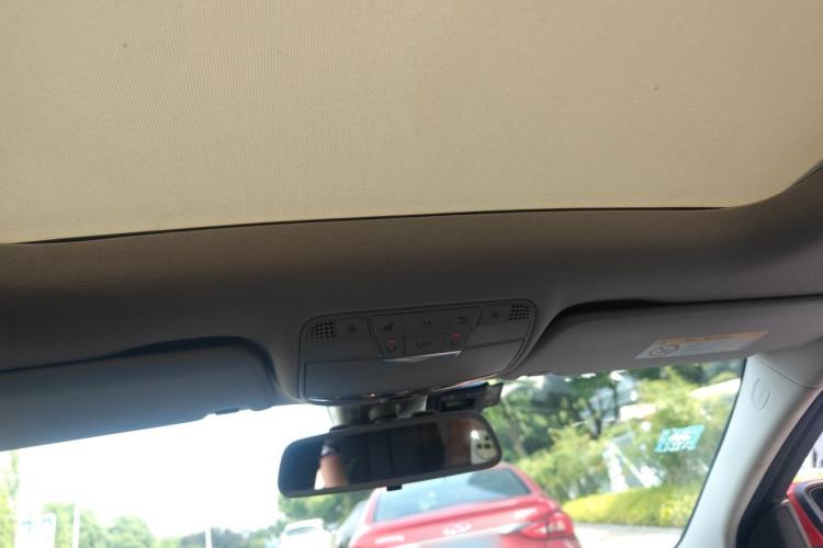 Used Mercedes-Benz C-Class 2016 C 200 L Sport Edition Headliner