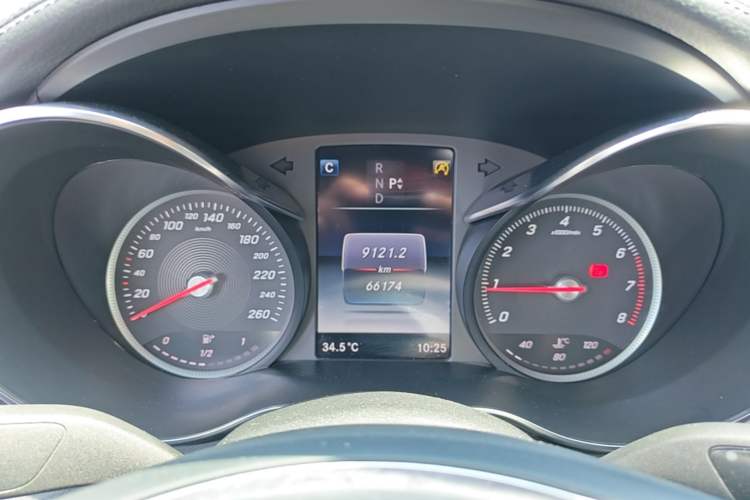 Used Mercedes-Benz C-Class 2016 C 180 L Sport Edition Instrument Cluster