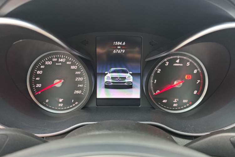 Used Mercedes-Benz C-Class 2016 C 180 L Sport Edition Instrument Cluster