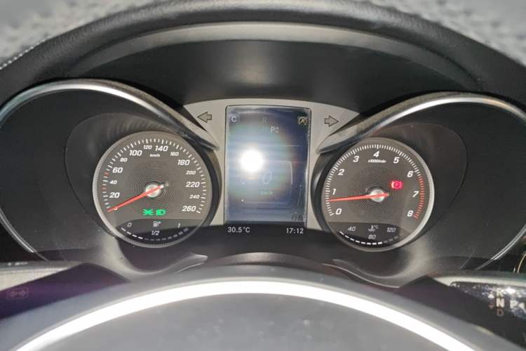 Used Mercedes-Benz C-Class 2016 C 180 L Sport Edition Instrument Cluster