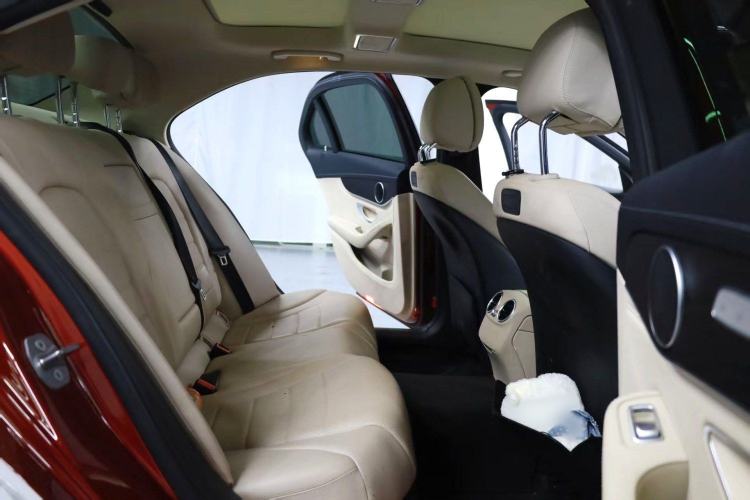 Used Mercedes-Benz C-Class 2016 C 200 L Sport Edition Interior 4