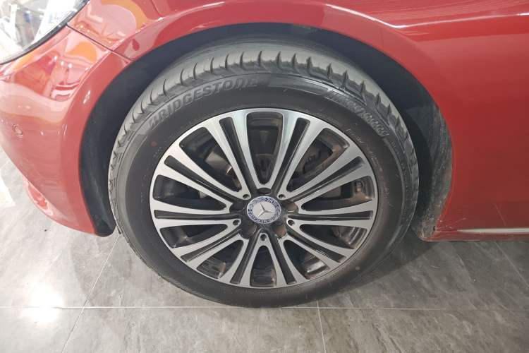 Used Mercedes-Benz C-Class 2016 C 200 L Left Front Wheel Hub