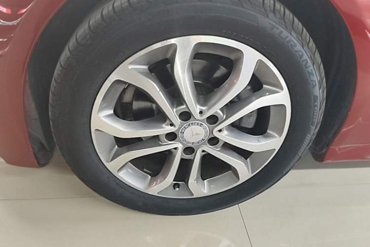 Used Mercedes-Benz C-Class 2016 C 180 L Sport Edition Left Front Wheel Hub