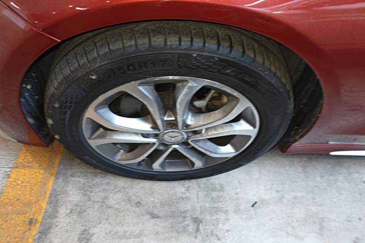 Used Mercedes-Benz C-Class 2016 C 180 L Sport Edition Left Front Wheel Hub