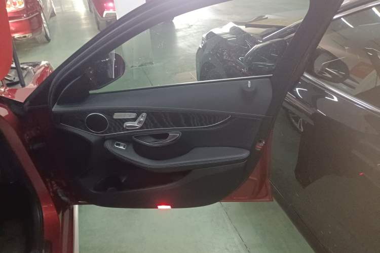 Used Mercedes-Benz C-Class 2016 C 200 L Sport Edition Right Front Door Interior