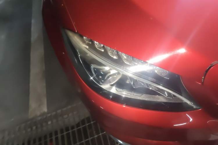 Used Mercedes-Benz C-Class 2016 C 180 L Sport Edition Right Front Headlight