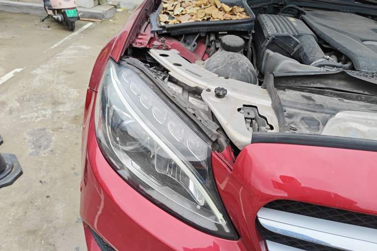 Used Mercedes-Benz C-Class 2016 C 200 L Sport Edition Right Front Headlight