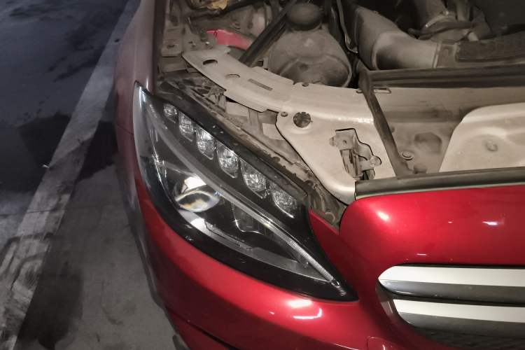 Used Mercedes-Benz C-Class 2016 C 200 L Sport Edition Right Front Headlight