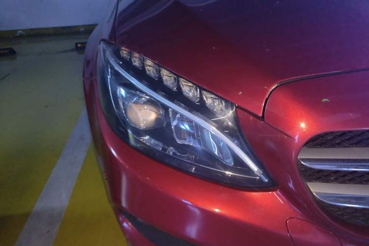 Used Mercedes-Benz C-Class 2016 C 180 L Sport Edition Right Front Headlight