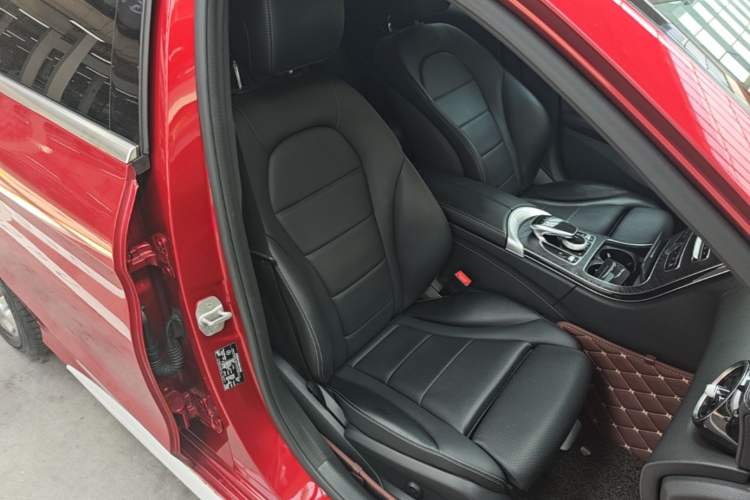 Used Mercedes-Benz C-Class 2016 C 180 L Sport Edition Right Front Seat