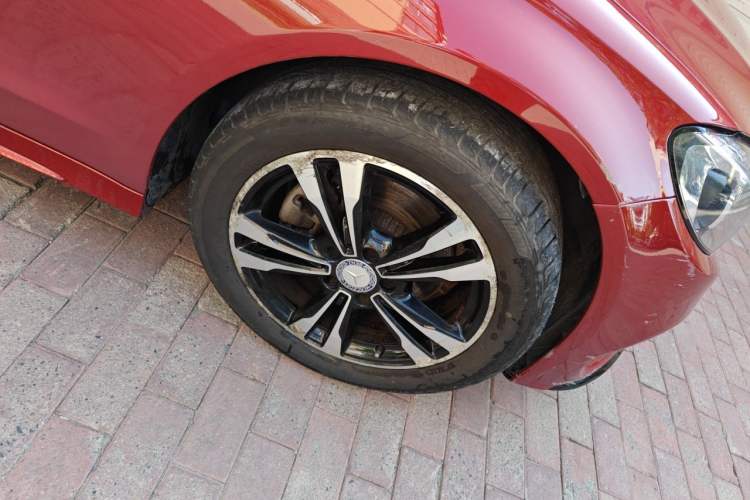 Used Mercedes-Benz C-Class 2016 C 200 Sport Edition Right Front Wheel Hub