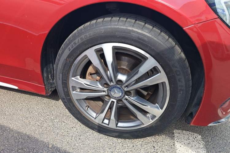 Used Mercedes-Benz C-Class 2016 C 200 L Sport Edition Right Front Wheel Hub