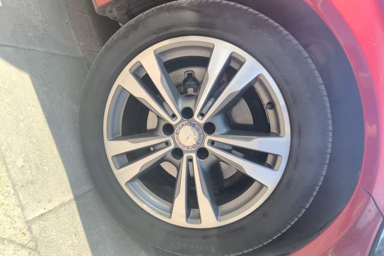 Used Mercedes-Benz C-Class 2016 C 200 L Sport Edition Right Front Wheel Hub