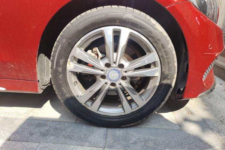 Used Mercedes-Benz C-Class 2016 C 200 L Sport Edition Right Front Wheel Hub