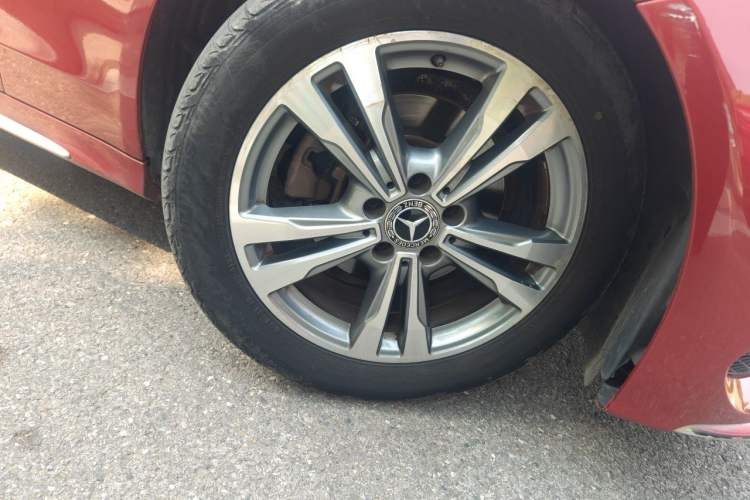 Used Mercedes-Benz C-Class 2016 C 200 L Sport Edition Right Front Wheel Hub