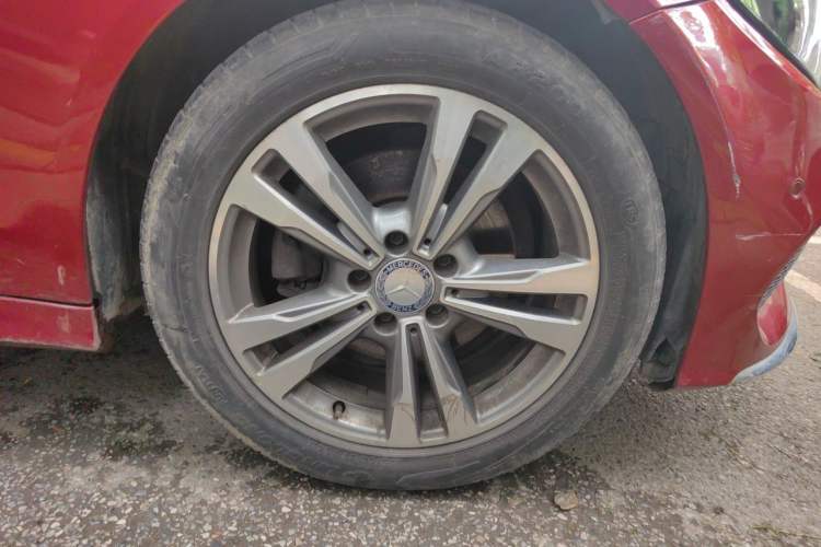 Used Mercedes-Benz C-Class 2016 C 200 L Sport Edition Right Front Wheel Hub