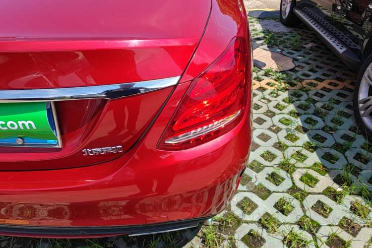 Used Mercedes-Benz C-Class 2016 C 180 L Sport Edition Right Rear Taillight