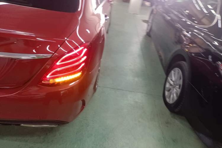 Used Mercedes-Benz C-Class 2016 C 200 L Sport Edition Right Rear Taillight