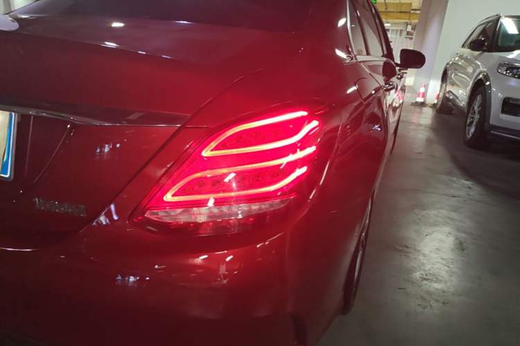 Used Mercedes-Benz C-Class 2016 C 180 L Sport Edition Right Rear Taillight